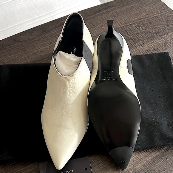 rag & bone Antique White Stiletto Heel Pull On Ankle Booties New in Box - Picture 9 of 10